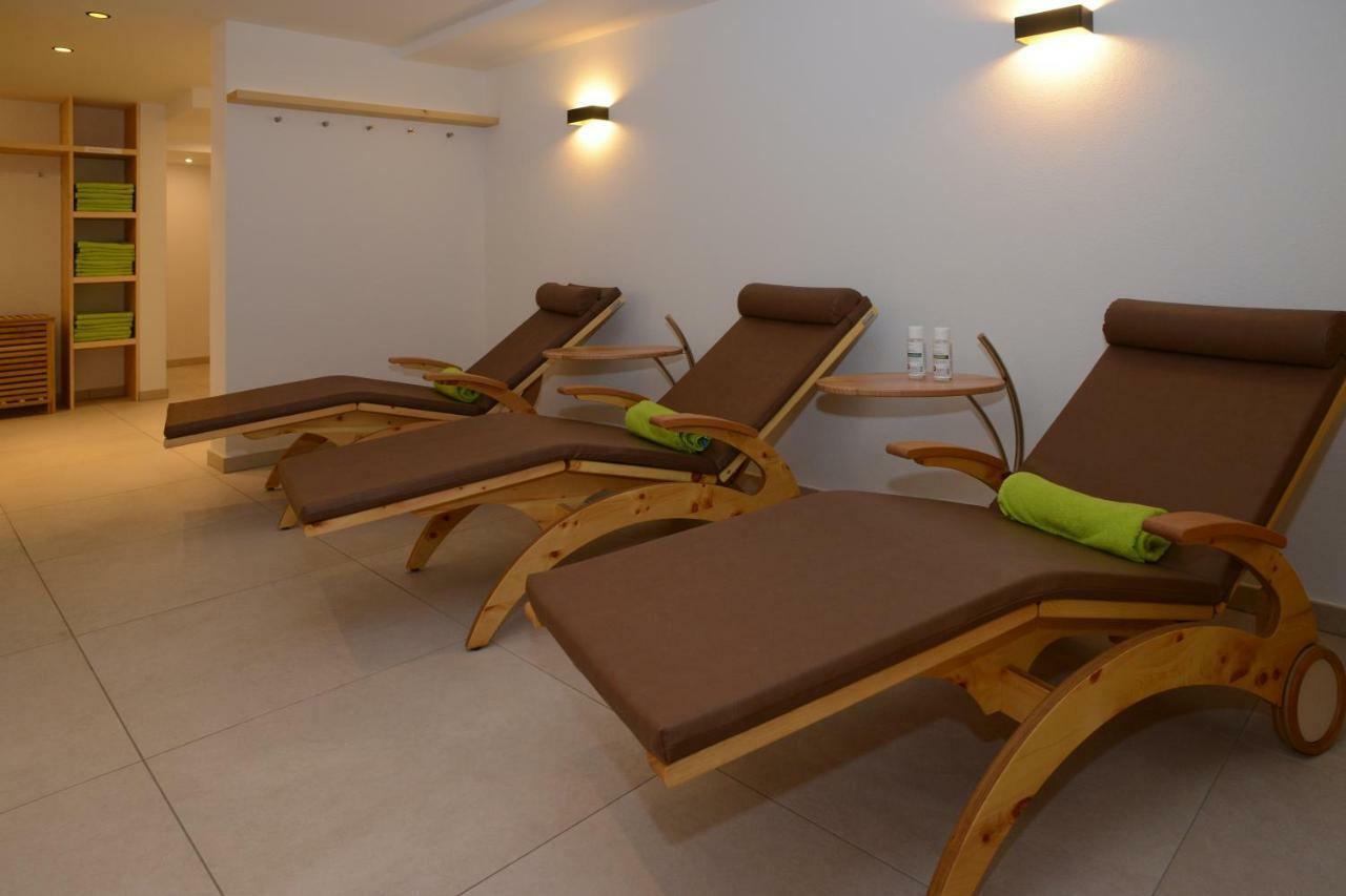 Zuhause In Den Alpen Ihre Ferienwohnung Mit Hallenbad Und Sauna Lenzerheide Luaran gambar