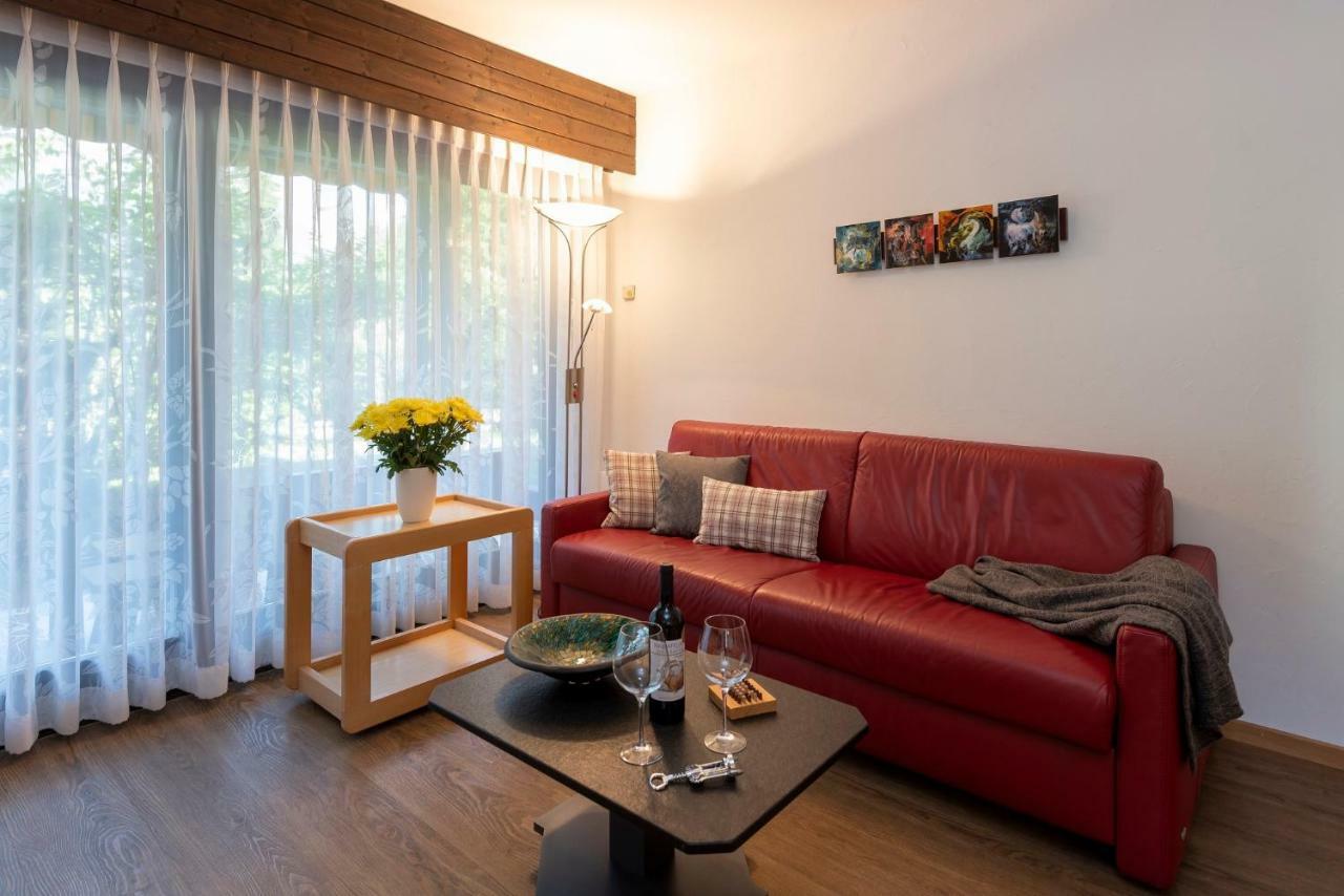 Zuhause In Den Alpen Ihre Ferienwohnung Mit Hallenbad Und Sauna Lenzerheide Luaran gambar